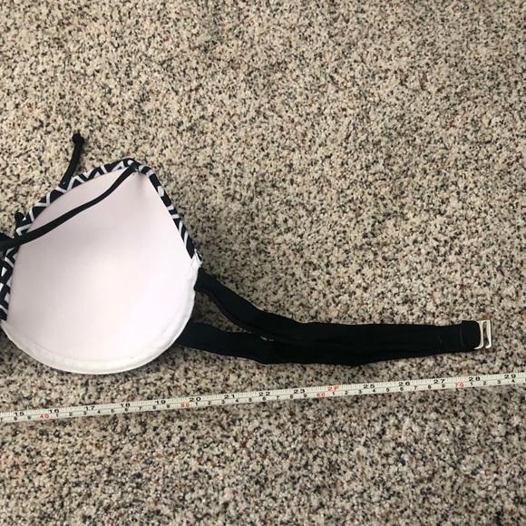 geometric two piece swimsuit - Picture 7 of 11